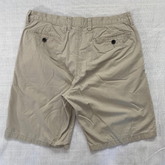 J. Crew Men's Club Shorts 10.5" in Khaki Size 32 - Picture 3 of 4